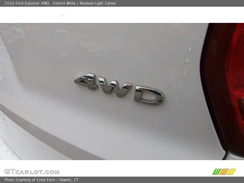 Oxford White / Medium Light Camel 2016 Ford Explorer 4WD