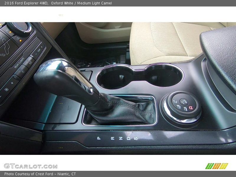 Oxford White / Medium Light Camel 2016 Ford Explorer 4WD