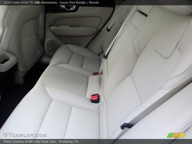 Rear Seat of 2020 XC60 T5 AWD Momentum