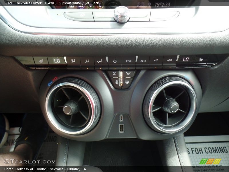 Summit White / Jet Black 2020 Chevrolet Blazer LT AWD