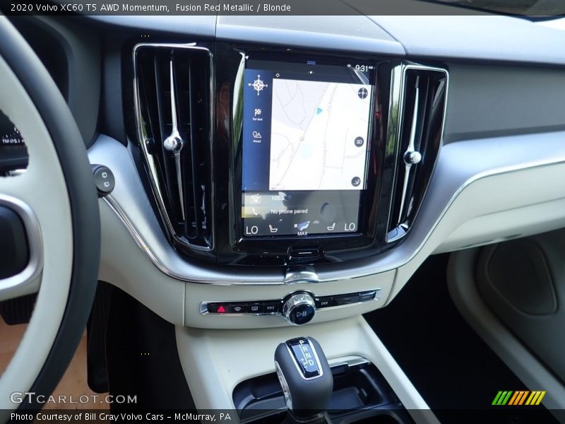 Controls of 2020 XC60 T5 AWD Momentum