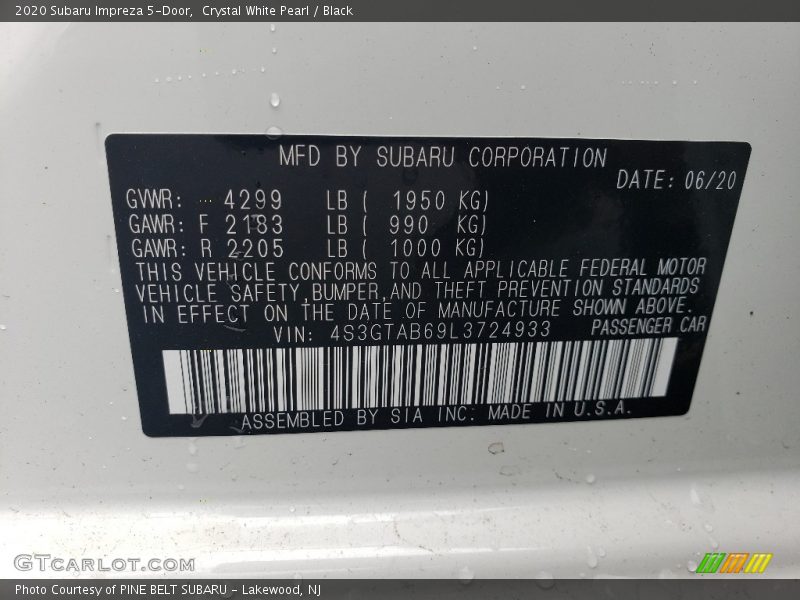 Crystal White Pearl / Black 2020 Subaru Impreza 5-Door