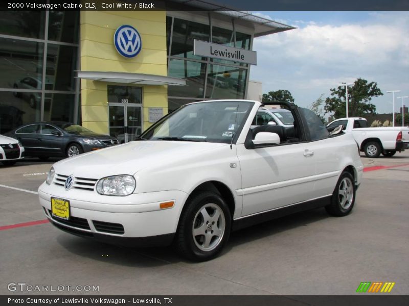 Cool White / Black 2000 Volkswagen Cabrio GLS