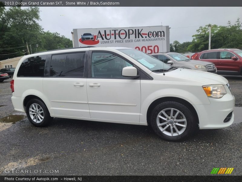 Stone White / Black/Sandstorm 2013 Dodge Grand Caravan SXT
