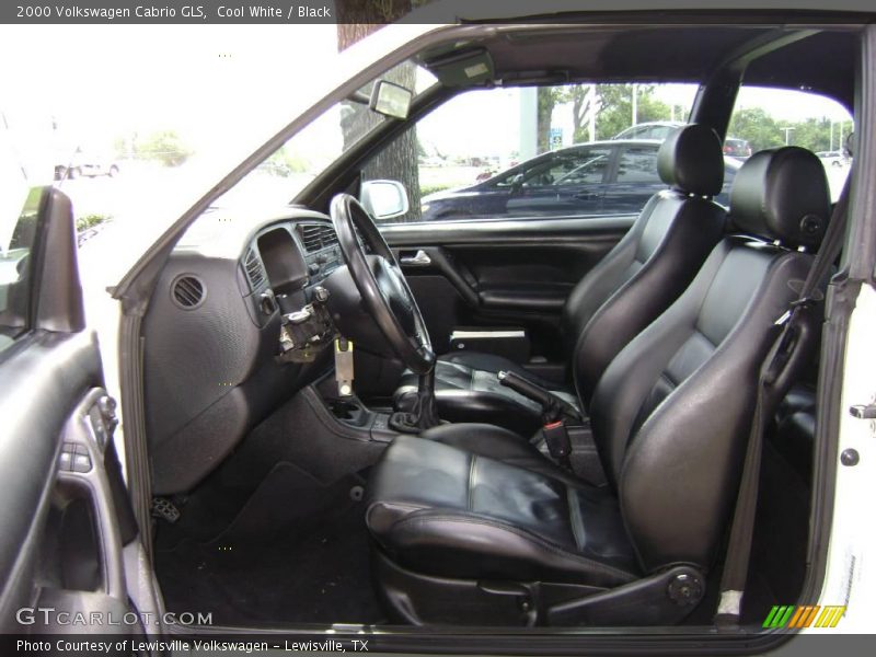 Cool White / Black 2000 Volkswagen Cabrio GLS