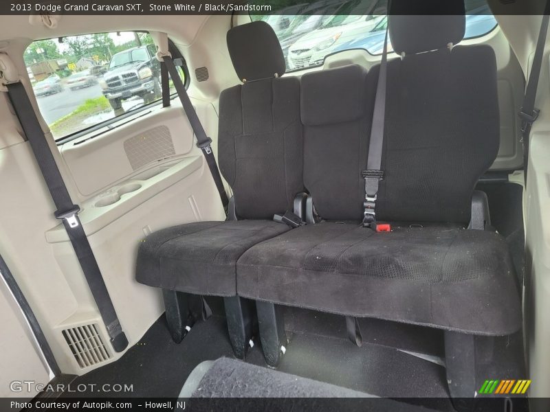 Stone White / Black/Sandstorm 2013 Dodge Grand Caravan SXT
