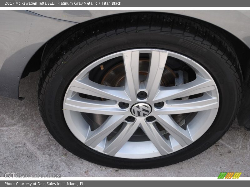 Platinum Gray Metallic / Titan Black 2017 Volkswagen Jetta SEL