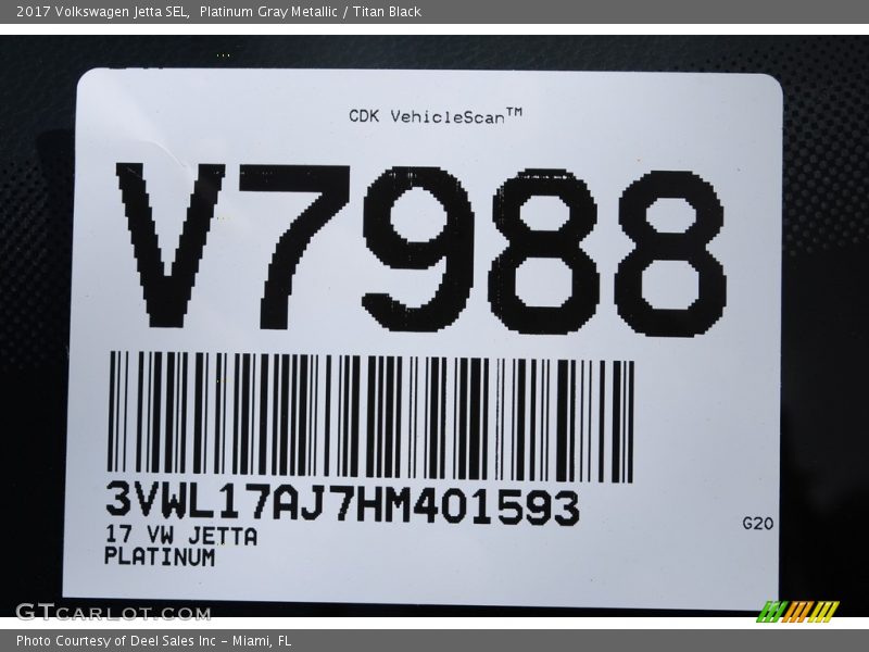 Platinum Gray Metallic / Titan Black 2017 Volkswagen Jetta SEL