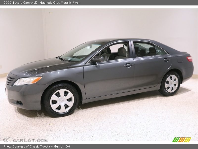 Magnetic Gray Metallic / Ash 2009 Toyota Camry LE
