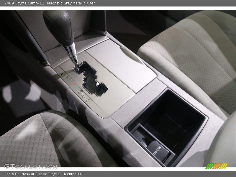 Magnetic Gray Metallic / Ash 2009 Toyota Camry LE