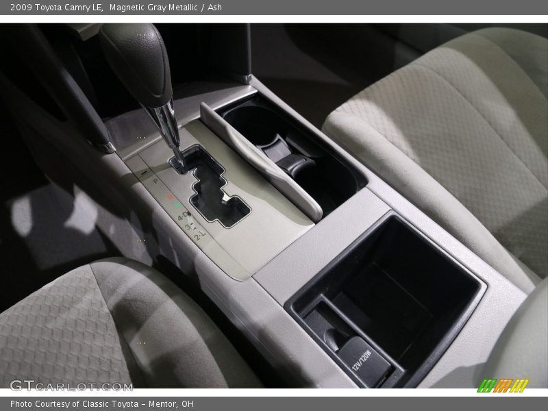 Magnetic Gray Metallic / Ash 2009 Toyota Camry LE