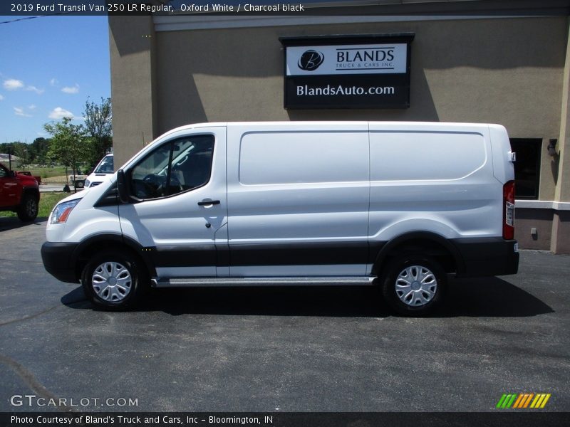 Oxford White / Charcoal black 2019 Ford Transit Van 250 LR Regular