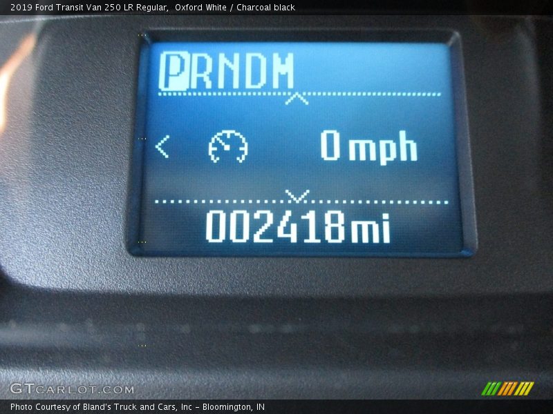 Oxford White / Charcoal black 2019 Ford Transit Van 250 LR Regular