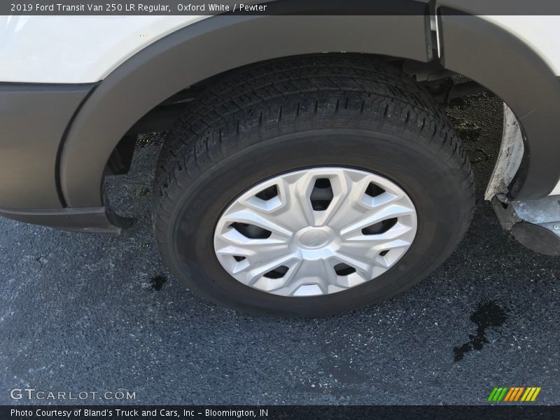 Oxford White / Pewter 2019 Ford Transit Van 250 LR Regular