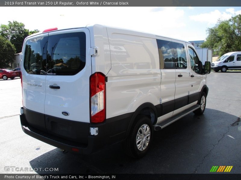 Oxford White / Charcoal black 2019 Ford Transit Van 250 LR Regular