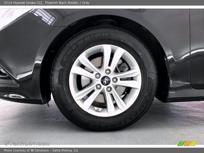 Phantom Black Metallic / Gray 2014 Hyundai Sonata GLS