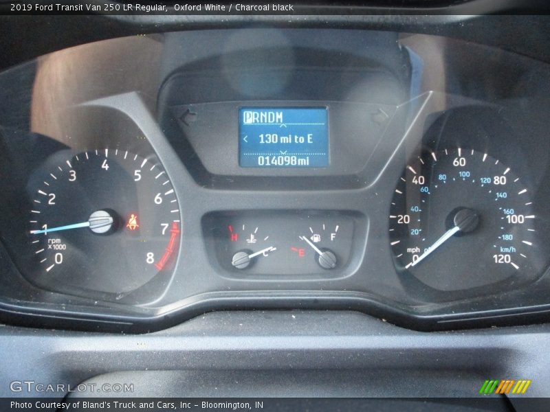 Oxford White / Charcoal black 2019 Ford Transit Van 250 LR Regular