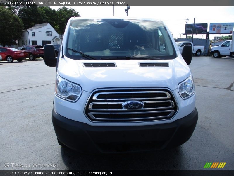 Oxford White / Charcoal black 2019 Ford Transit Van 250 LR Regular