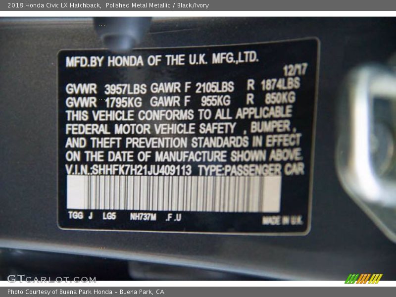 Polished Metal Metallic / Black/Ivory 2018 Honda Civic LX Hatchback