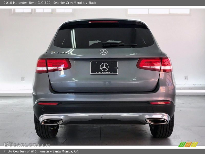 Selenite Grey Metallic / Black 2018 Mercedes-Benz GLC 300