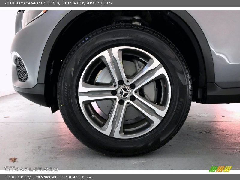 Selenite Grey Metallic / Black 2018 Mercedes-Benz GLC 300