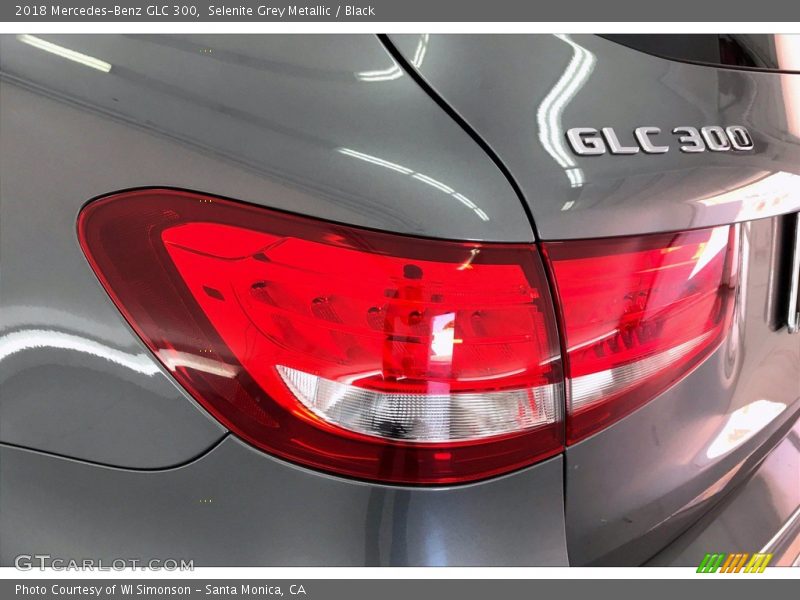 Selenite Grey Metallic / Black 2018 Mercedes-Benz GLC 300