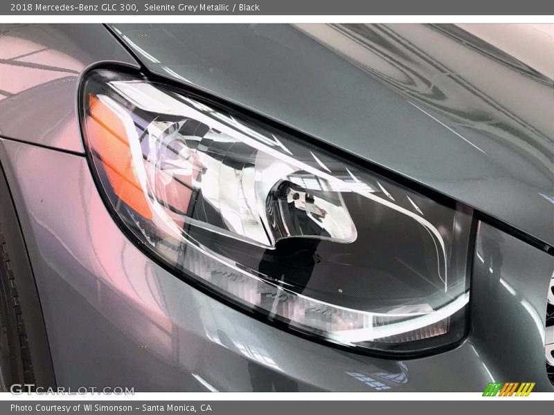 Selenite Grey Metallic / Black 2018 Mercedes-Benz GLC 300