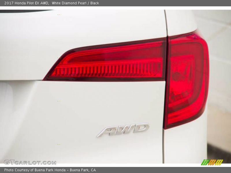 White Diamond Pearl / Black 2017 Honda Pilot EX AWD