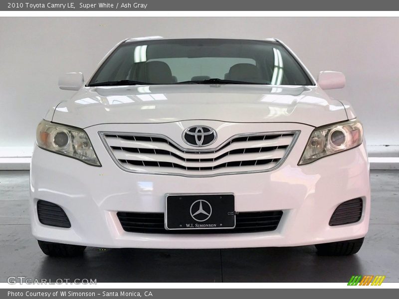 Super White / Ash Gray 2010 Toyota Camry LE