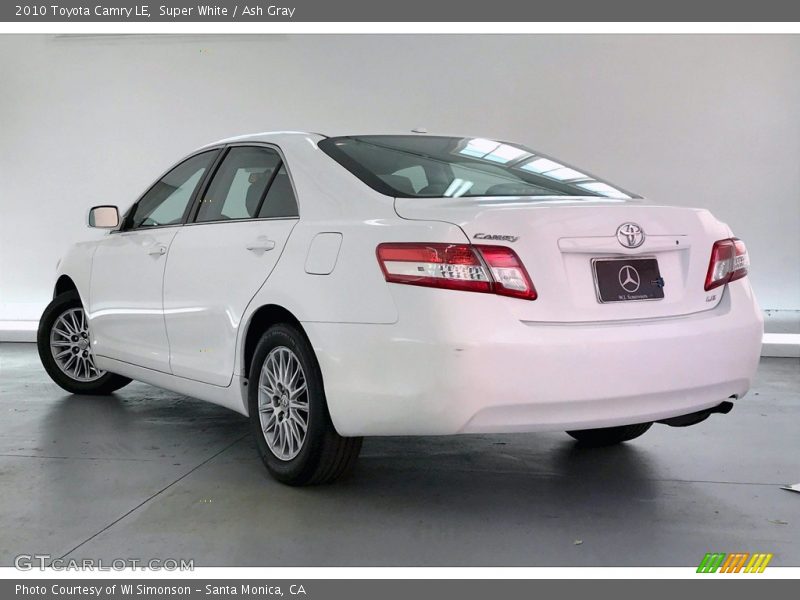 Super White / Ash Gray 2010 Toyota Camry LE