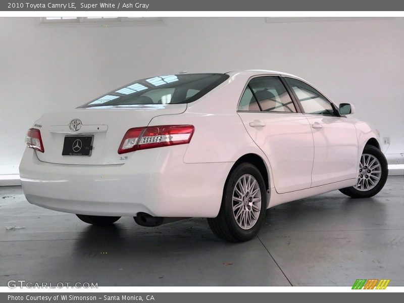 Super White / Ash Gray 2010 Toyota Camry LE