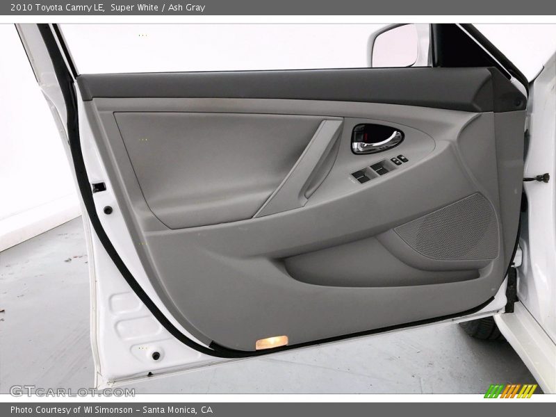 Super White / Ash Gray 2010 Toyota Camry LE