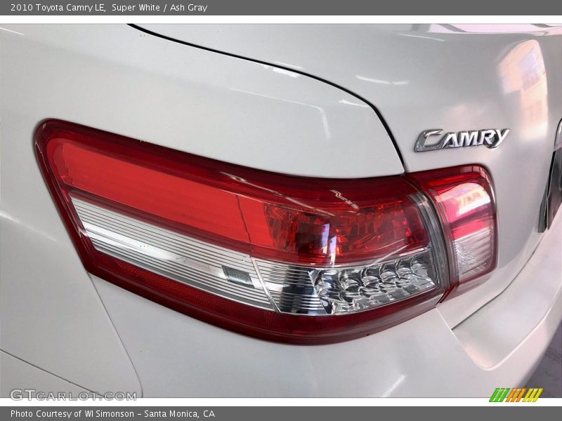 Super White / Ash Gray 2010 Toyota Camry LE