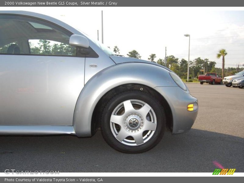 Silver Metallic / Grey 2000 Volkswagen New Beetle GLS Coupe