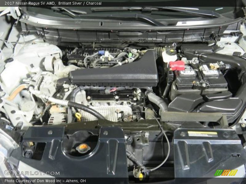 Brilliant Silver / Charcoal 2017 Nissan Rogue SV AWD