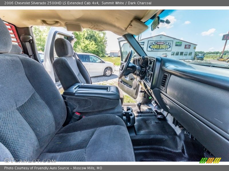Summit White / Dark Charcoal 2006 Chevrolet Silverado 2500HD LS Extended Cab 4x4
