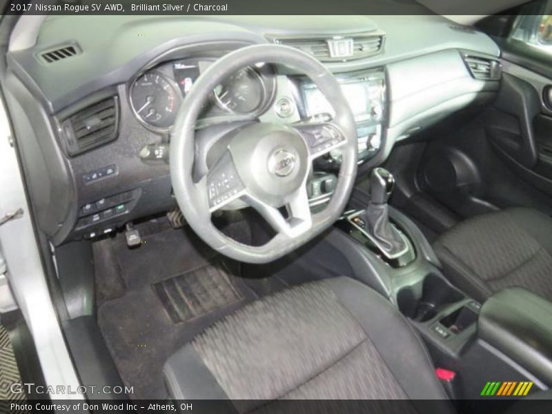 Brilliant Silver / Charcoal 2017 Nissan Rogue SV AWD