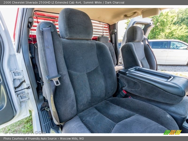 Summit White / Dark Charcoal 2006 Chevrolet Silverado 2500HD LS Extended Cab 4x4