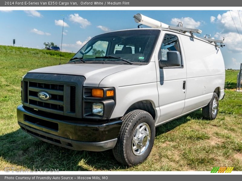 Front 3/4 View of 2014 E-Series Van E350 Cargo Van