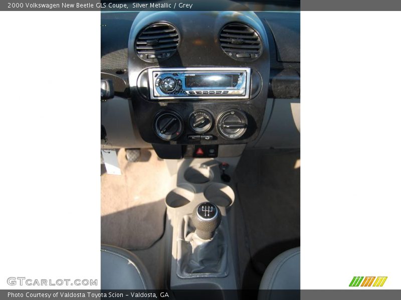 Silver Metallic / Grey 2000 Volkswagen New Beetle GLS Coupe
