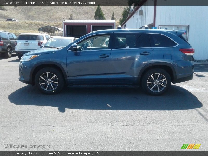Shoreline Blue Pearl / Almond 2018 Toyota Highlander XLE