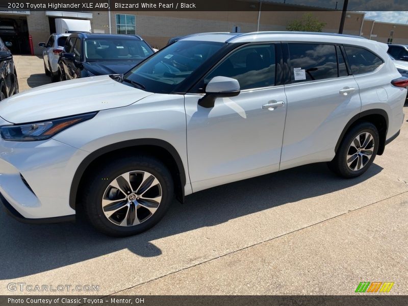 Blizzard White Pearl / Black 2020 Toyota Highlander XLE AWD