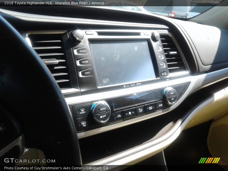 Shoreline Blue Pearl / Almond 2018 Toyota Highlander XLE