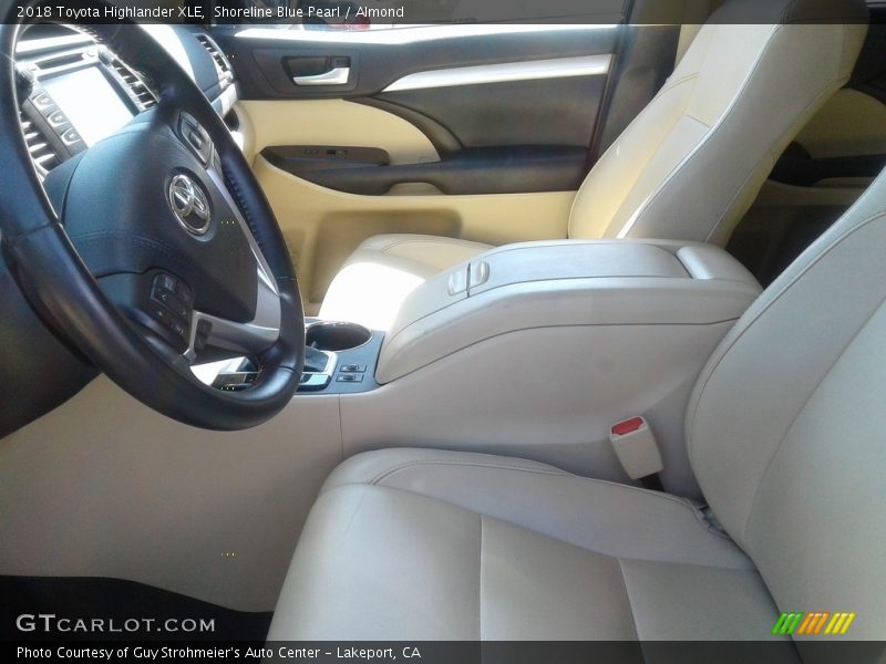 Shoreline Blue Pearl / Almond 2018 Toyota Highlander XLE