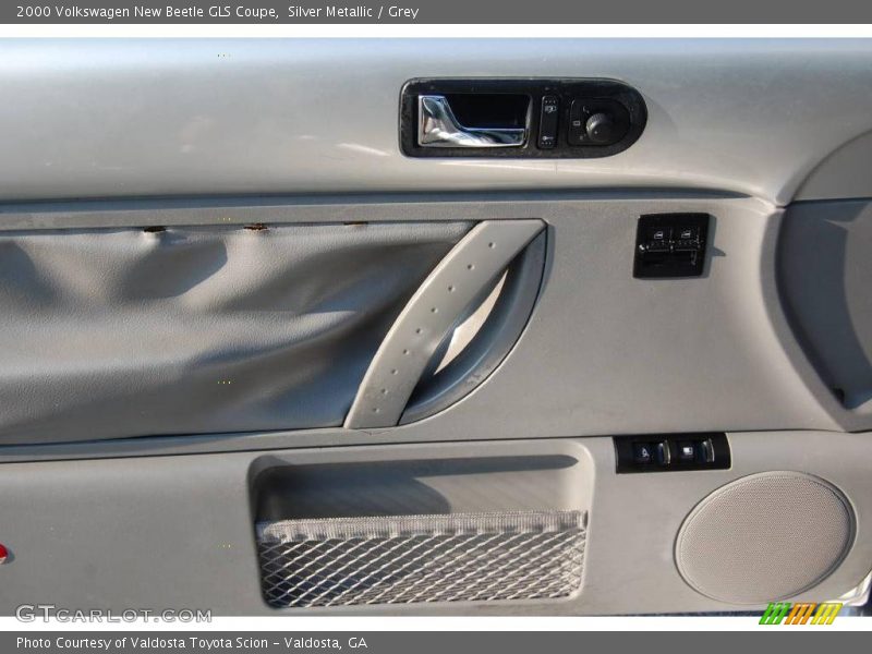 Silver Metallic / Grey 2000 Volkswagen New Beetle GLS Coupe