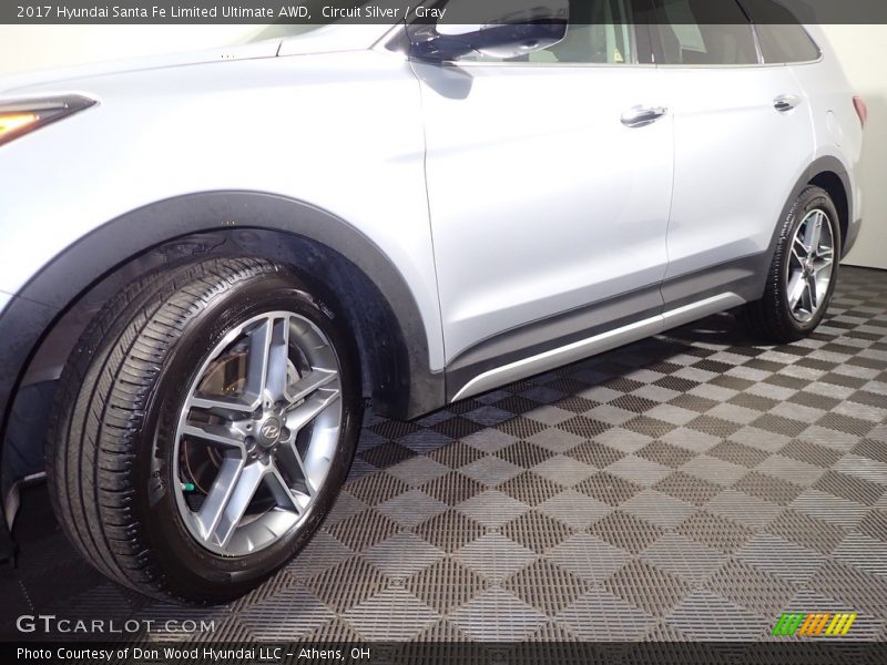 Circuit Silver / Gray 2017 Hyundai Santa Fe Limited Ultimate AWD