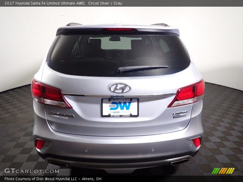 Circuit Silver / Gray 2017 Hyundai Santa Fe Limited Ultimate AWD