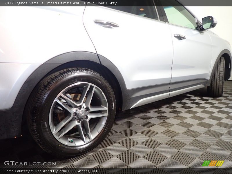 Circuit Silver / Gray 2017 Hyundai Santa Fe Limited Ultimate AWD
