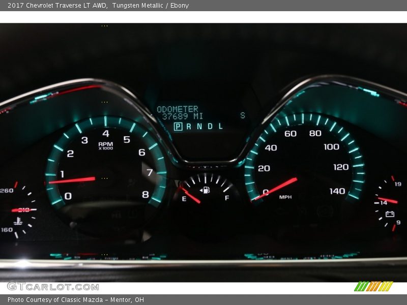 Tungsten Metallic / Ebony 2017 Chevrolet Traverse LT AWD