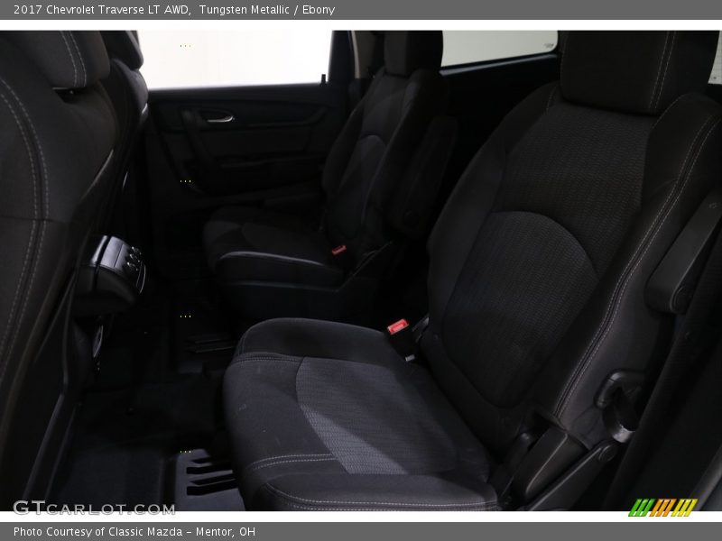 Tungsten Metallic / Ebony 2017 Chevrolet Traverse LT AWD